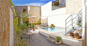 YourHouse Can Peret, modern town house in Sa Pobla with private pool